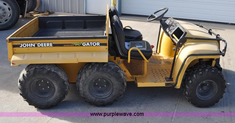 image for item G6370 2000 John Deere Worksite Gator utility vehicle