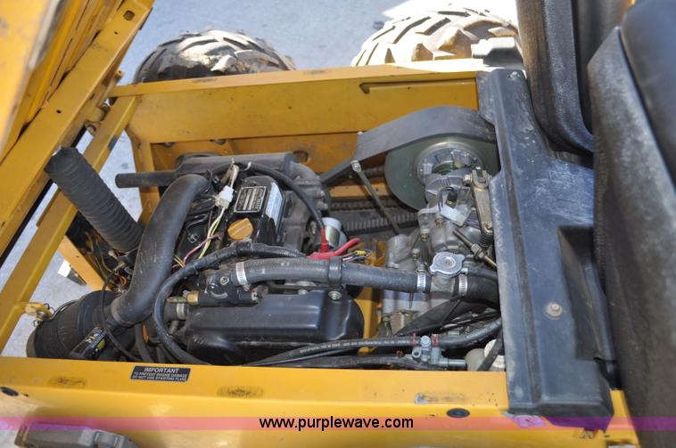 image for item G6370 2000 John Deere Worksite Gator utility vehicle