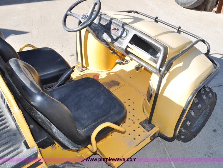 image for item G6370 2000 John Deere Worksite Gator utility vehicle