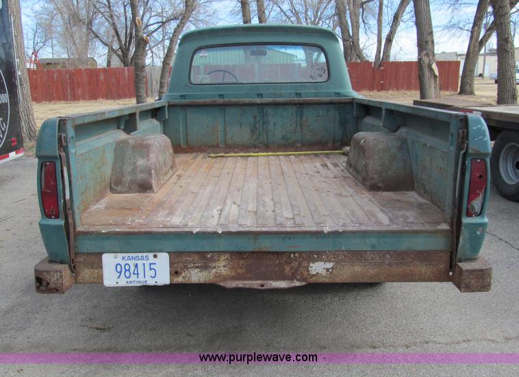 image for item G9641 1965 Ford F100 pickup truck