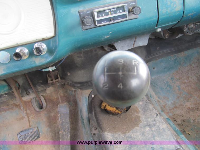 image for item G9641 1965 Ford F100 pickup truck