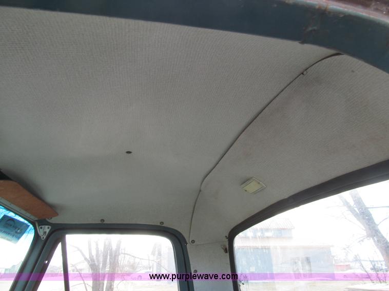 image for item G9641 1965 Ford F100 pickup truck