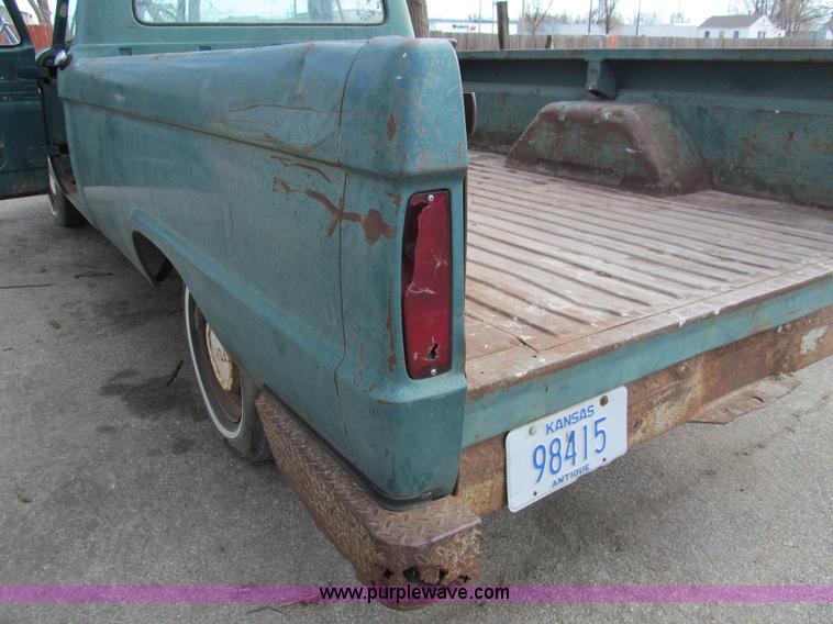image for item G9641 1965 Ford F100 pickup truck