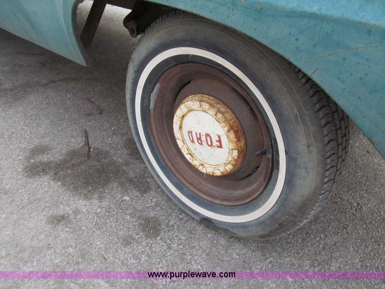 image for item G9641 1965 Ford F100 pickup truck