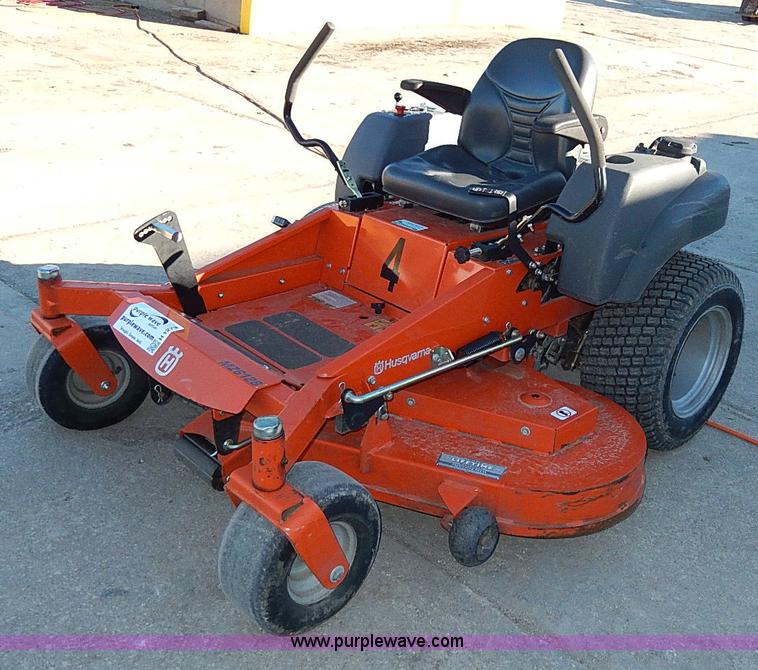 image for item H1273 Husqvarna M26128 ZTR lawn mower