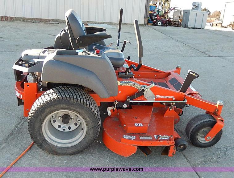 image for item H1273 Husqvarna M26128 ZTR lawn mower