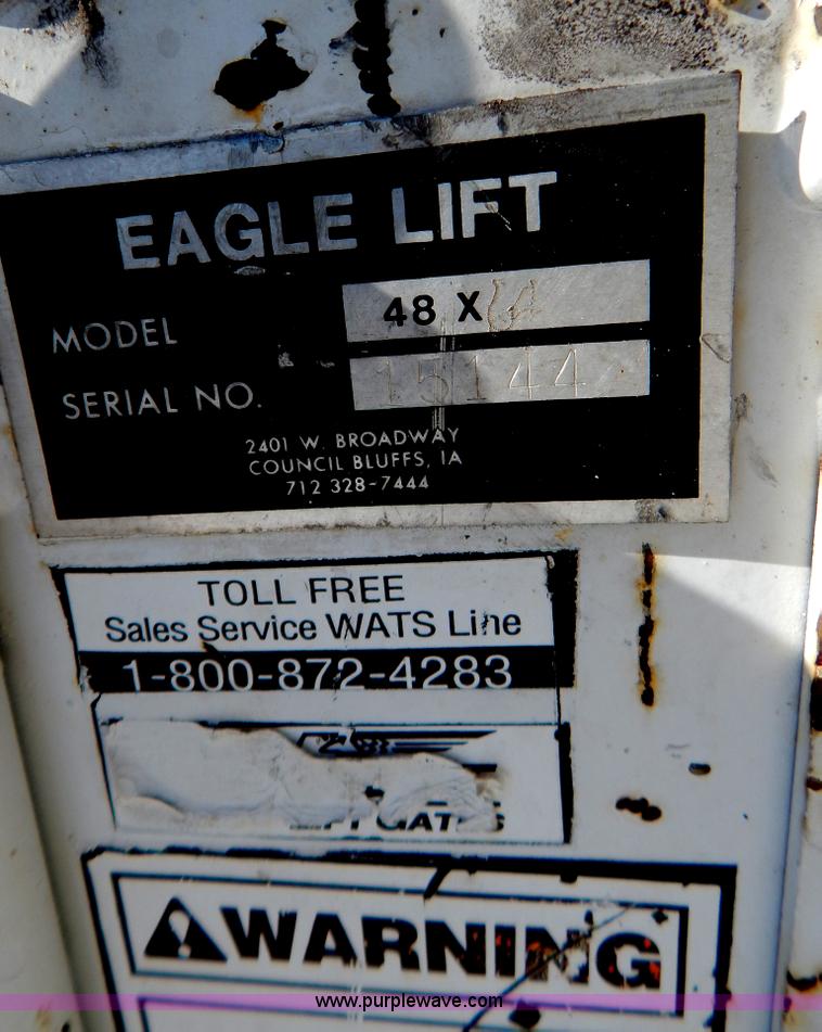 image for item H3910 2001 Ford F350 Super Duty utility truck