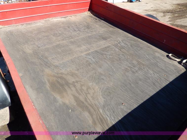 image for item H6661 1992 Tilt deck trailer