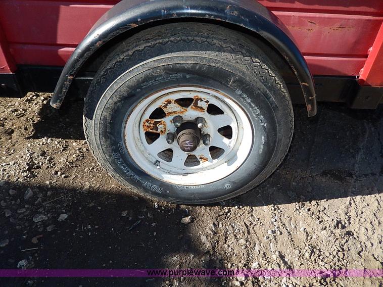 image for item H6661 1992 Tilt deck trailer