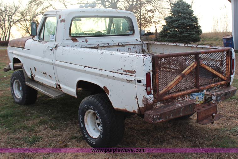 image for item H7917 1971 Ford F150 pickup truck