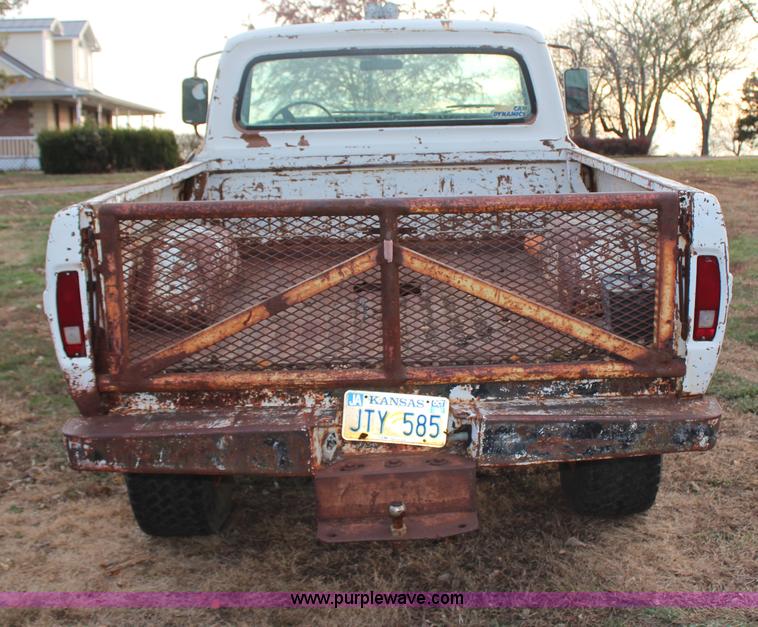 image for item H7917 1971 Ford F150 pickup truck