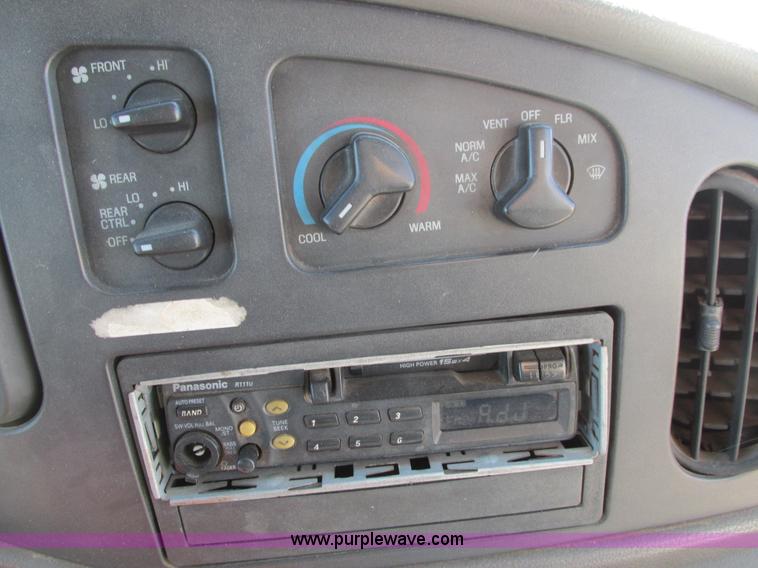 image for item I4939 1998 Ford Econoline E350 transit bus