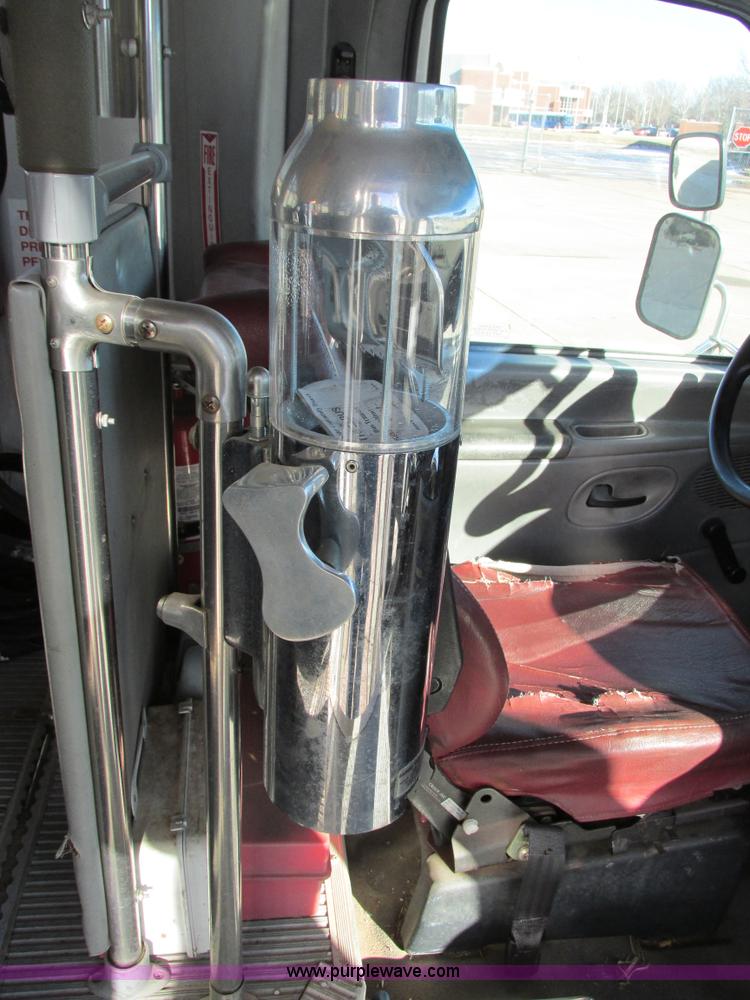 image for item I4939 1998 Ford Econoline E350 transit bus