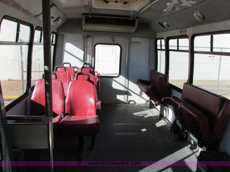 image for item I4939 1998 Ford Econoline E350 transit bus