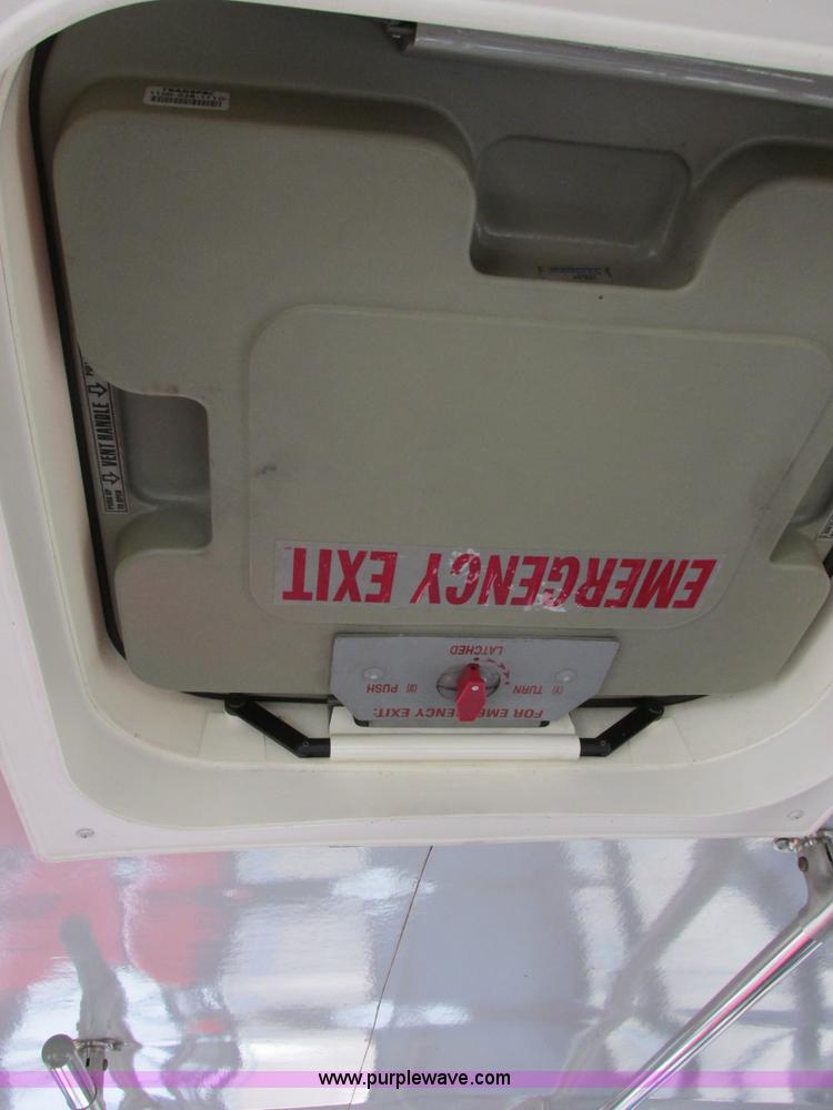 image for item I4939 1998 Ford Econoline E350 transit bus