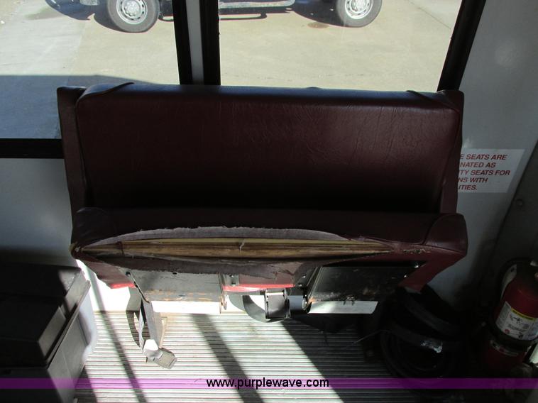 image for item I4939 1998 Ford Econoline E350 transit bus