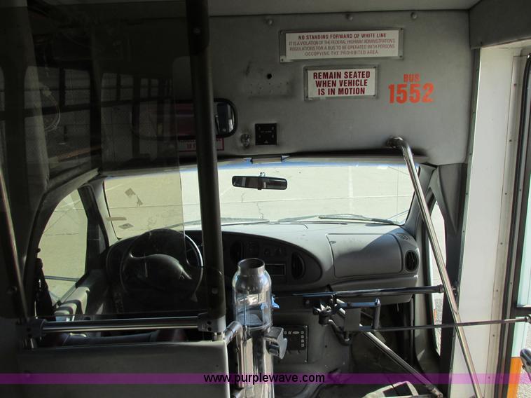 image for item I4939 1998 Ford Econoline E350 transit bus