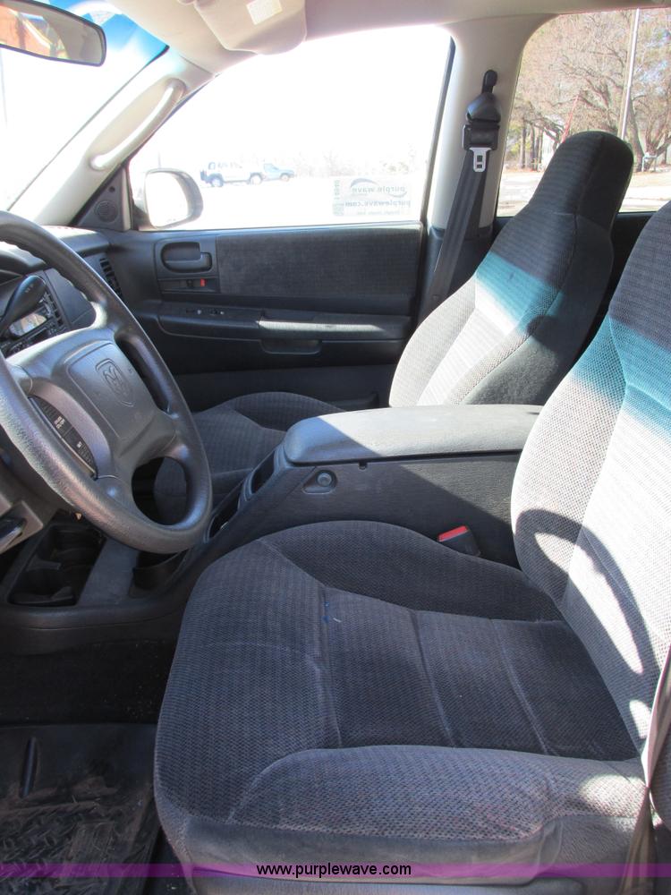 image for item I4940 2001 Dodge Durango SLT SUV