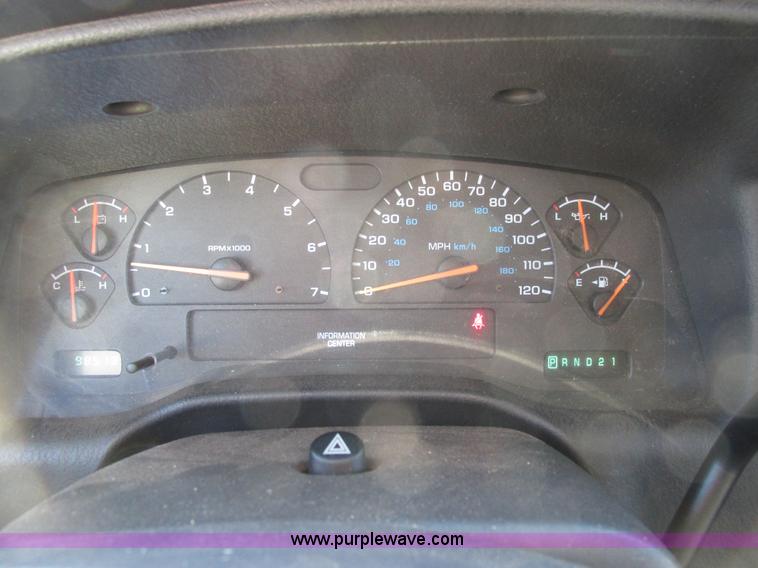 image for item I4940 2001 Dodge Durango SLT SUV