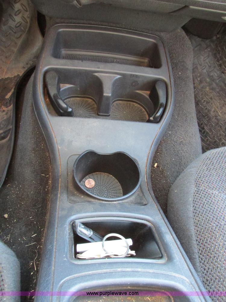 image for item I4940 2001 Dodge Durango SLT SUV