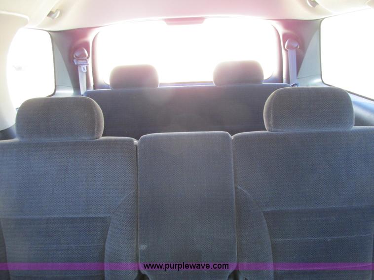 image for item I4940 2001 Dodge Durango SLT SUV