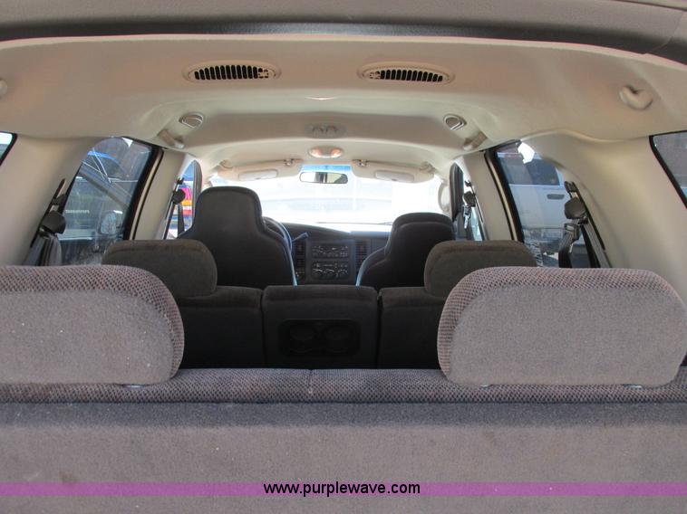 image for item I4940 2001 Dodge Durango SLT SUV