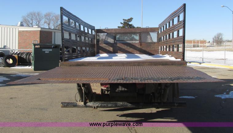 image for item I4943 1986 Chevrolet Kodiak flatbed truck