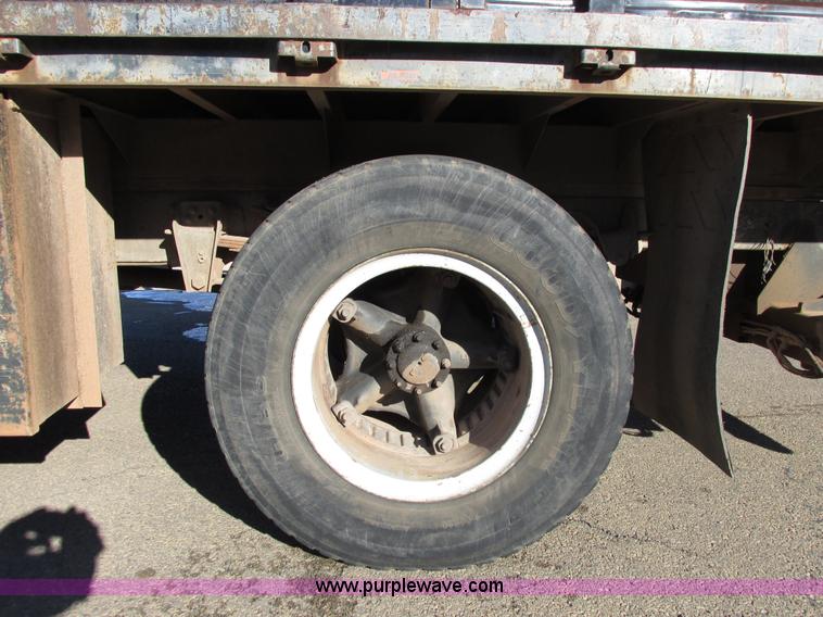 image for item I4943 1986 Chevrolet Kodiak flatbed truck