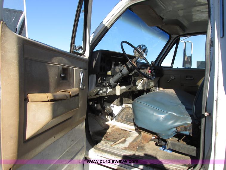 image for item I4943 1986 Chevrolet Kodiak flatbed truck