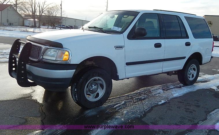 image for item I9460 2002 Ford Expedition XLT SUV