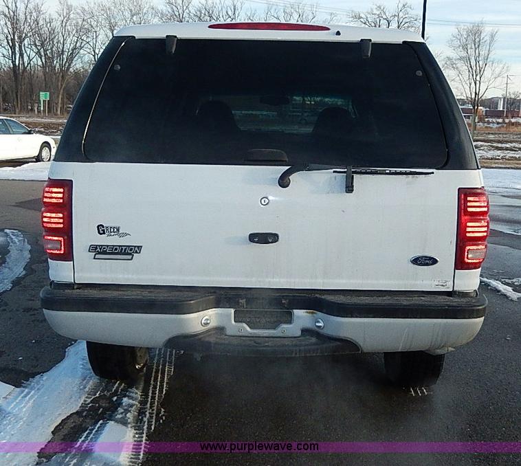 image for item I9460 2002 Ford Expedition XLT SUV