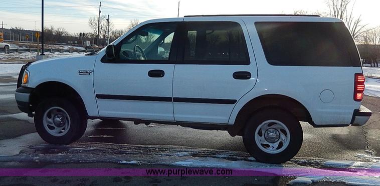 image for item I9460 2002 Ford Expedition XLT SUV