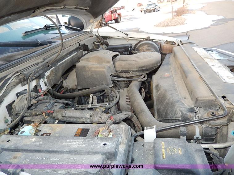 image for item I9460 2002 Ford Expedition XLT SUV