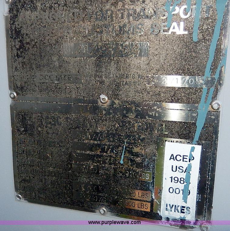 image for item I9464 1984 dry ship container