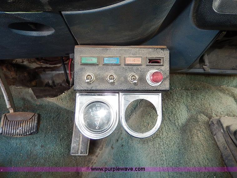 image for item I9465 1988 Ford F450 Super Duty custom rollback truck