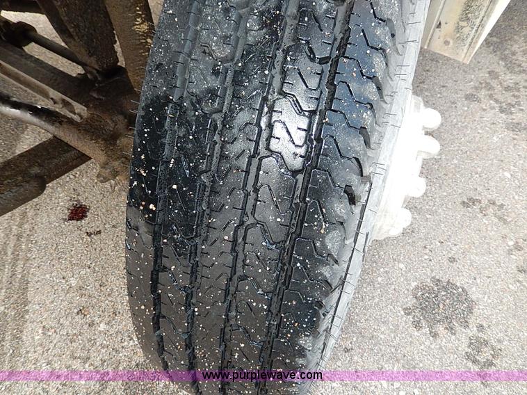 image for item I9465 1988 Ford F450 Super Duty custom rollback truck