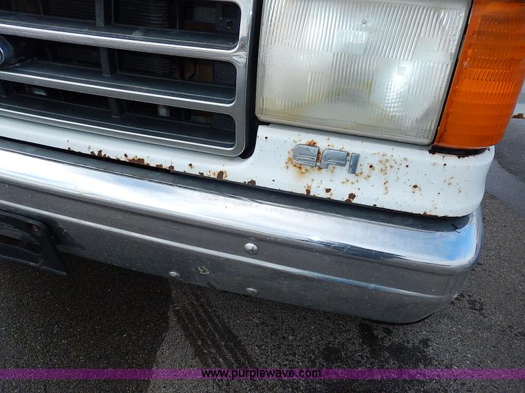 image for item I9465 1988 Ford F450 Super Duty custom rollback truck