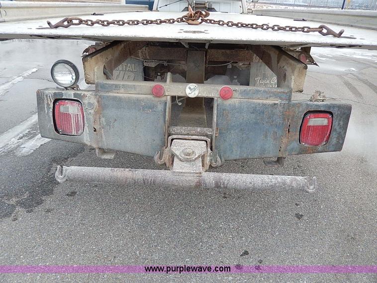 image for item I9465 1988 Ford F450 Super Duty custom rollback truck