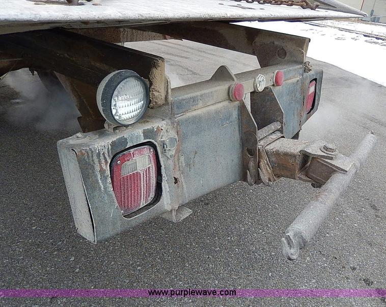 image for item I9465 1988 Ford F450 Super Duty custom rollback truck