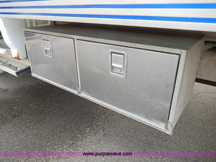 image for item I9465 1988 Ford F450 Super Duty custom rollback truck