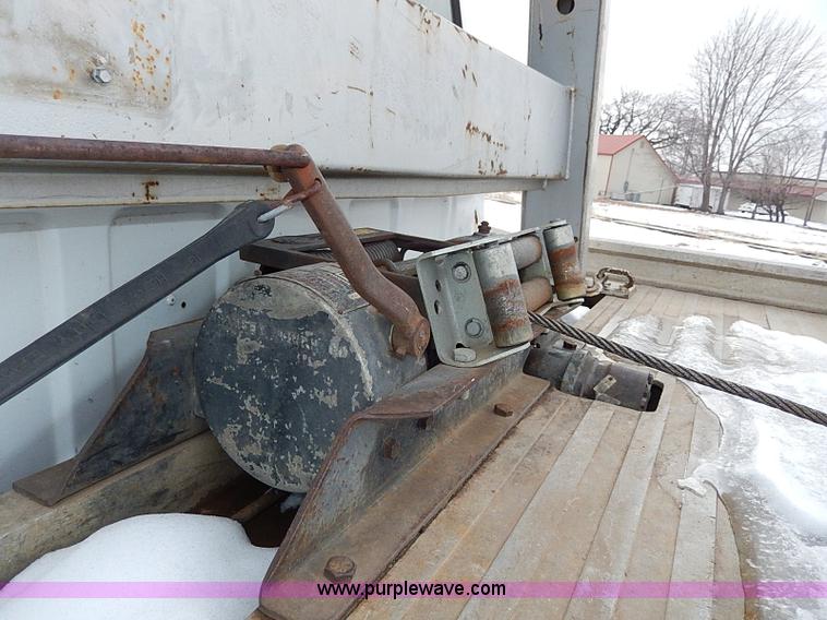 image for item I9465 1988 Ford F450 Super Duty custom rollback truck