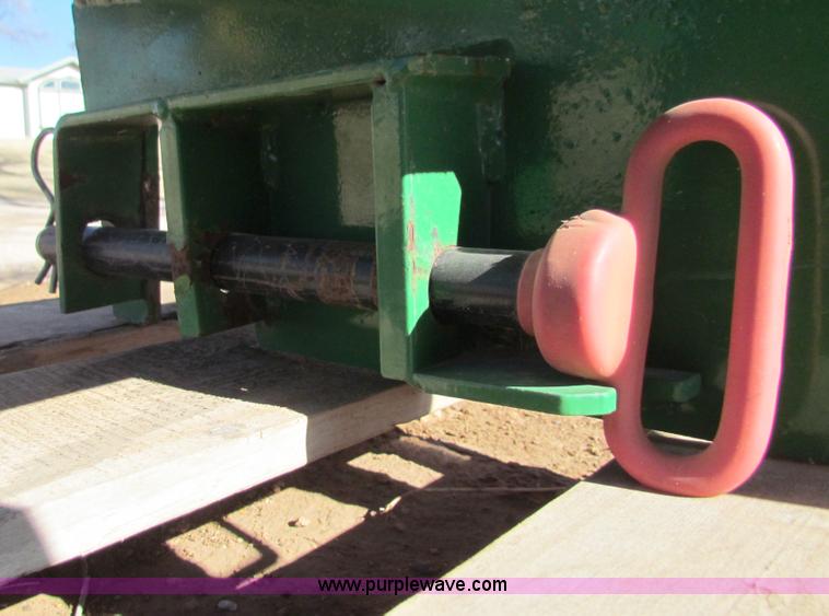 image for item AJ9494 John Deere to skid loader adapter plate