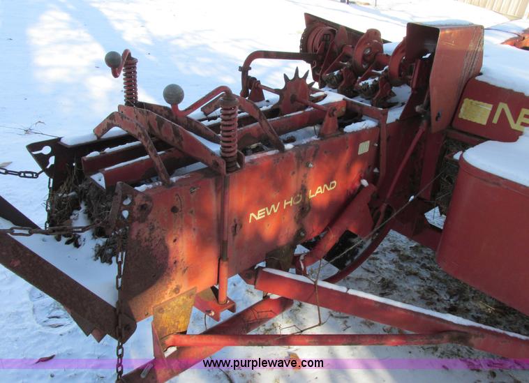 image for item AN9135 New Holland 273 hayliner
