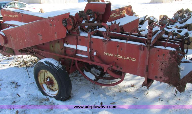 image for item AN9135 New Holland 273 hayliner