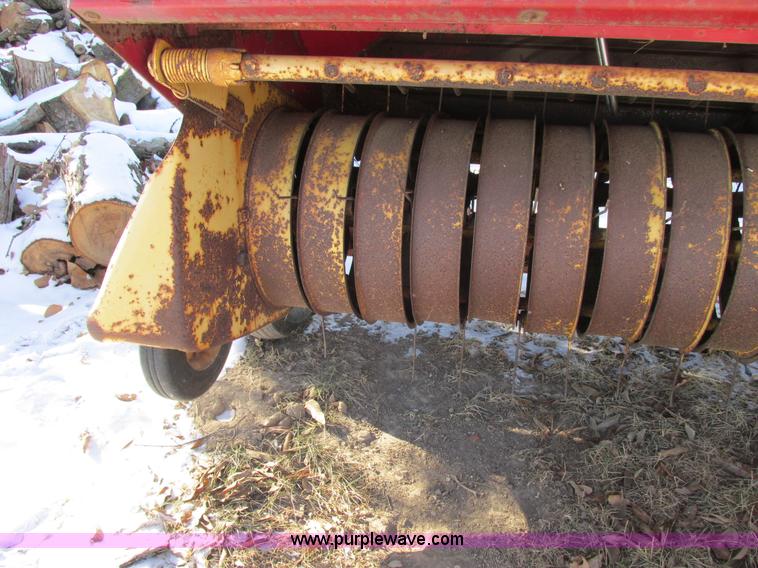 image for item AN9135 New Holland 273 hayliner