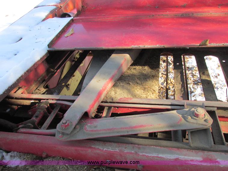 image for item AN9135 New Holland 273 hayliner