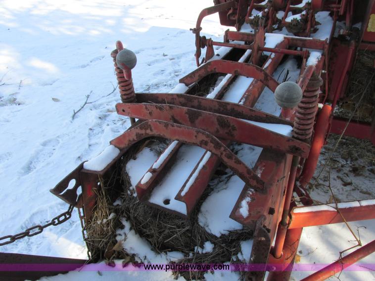 image for item AN9135 New Holland 273 hayliner