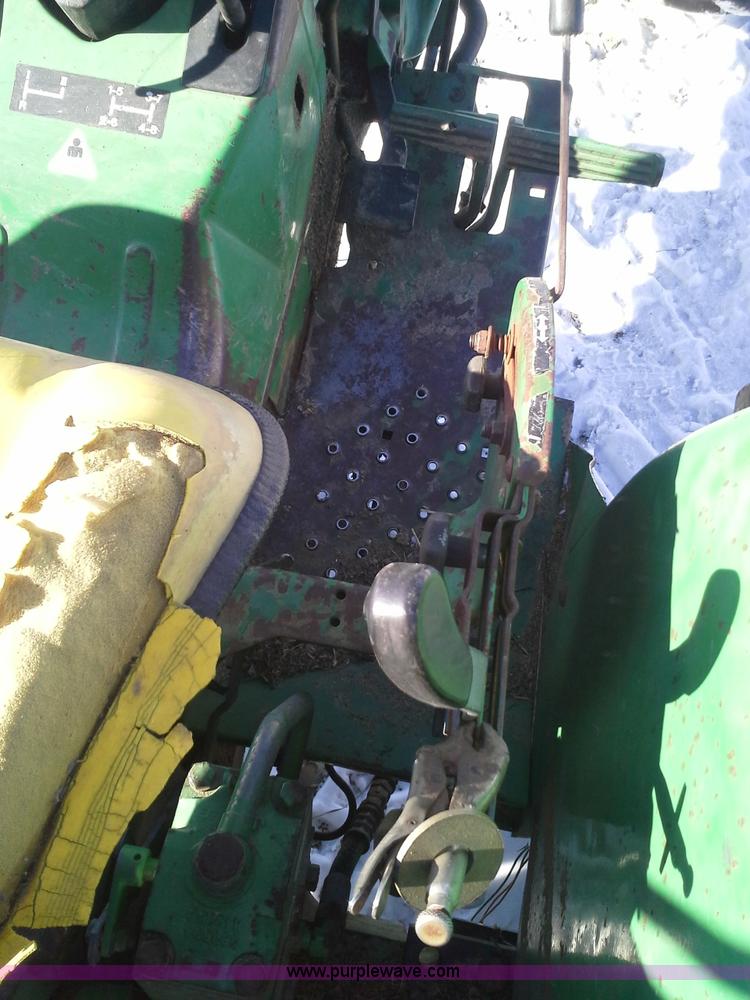 image for item AN9145 John Deere 2155 tractor