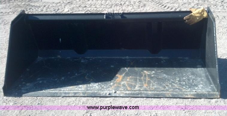 image for item C1730 Wildkat 84" snow/grain/debris bucket