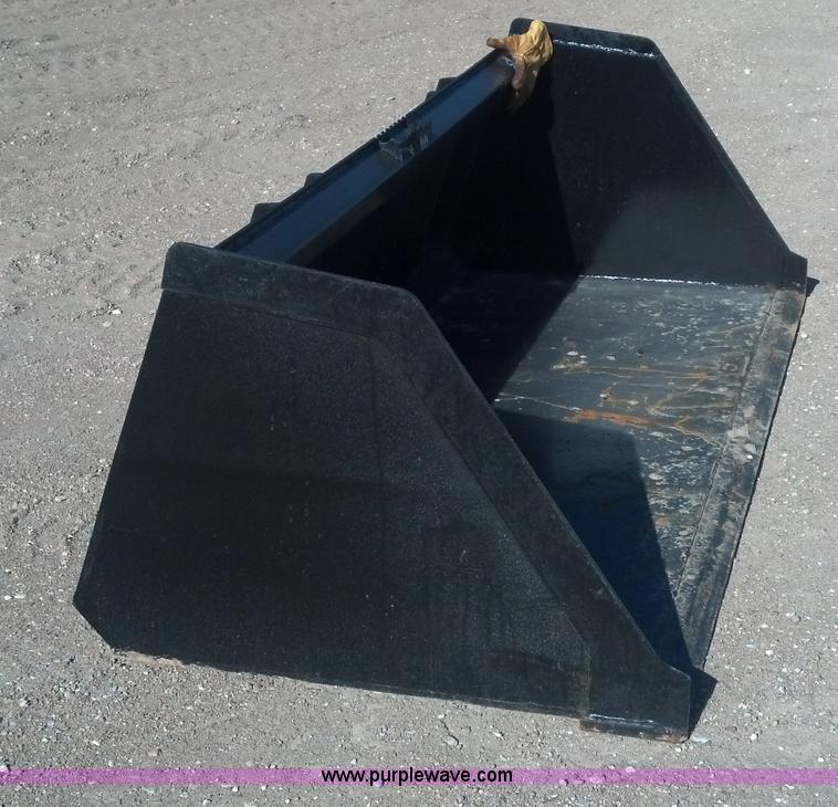 image for item C1730 Wildkat 84" snow/grain/debris bucket